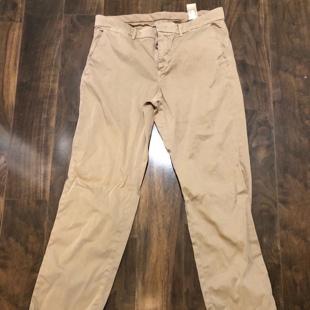 Gap khaki pants